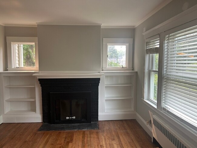 Building Photo - 278 Cabot St