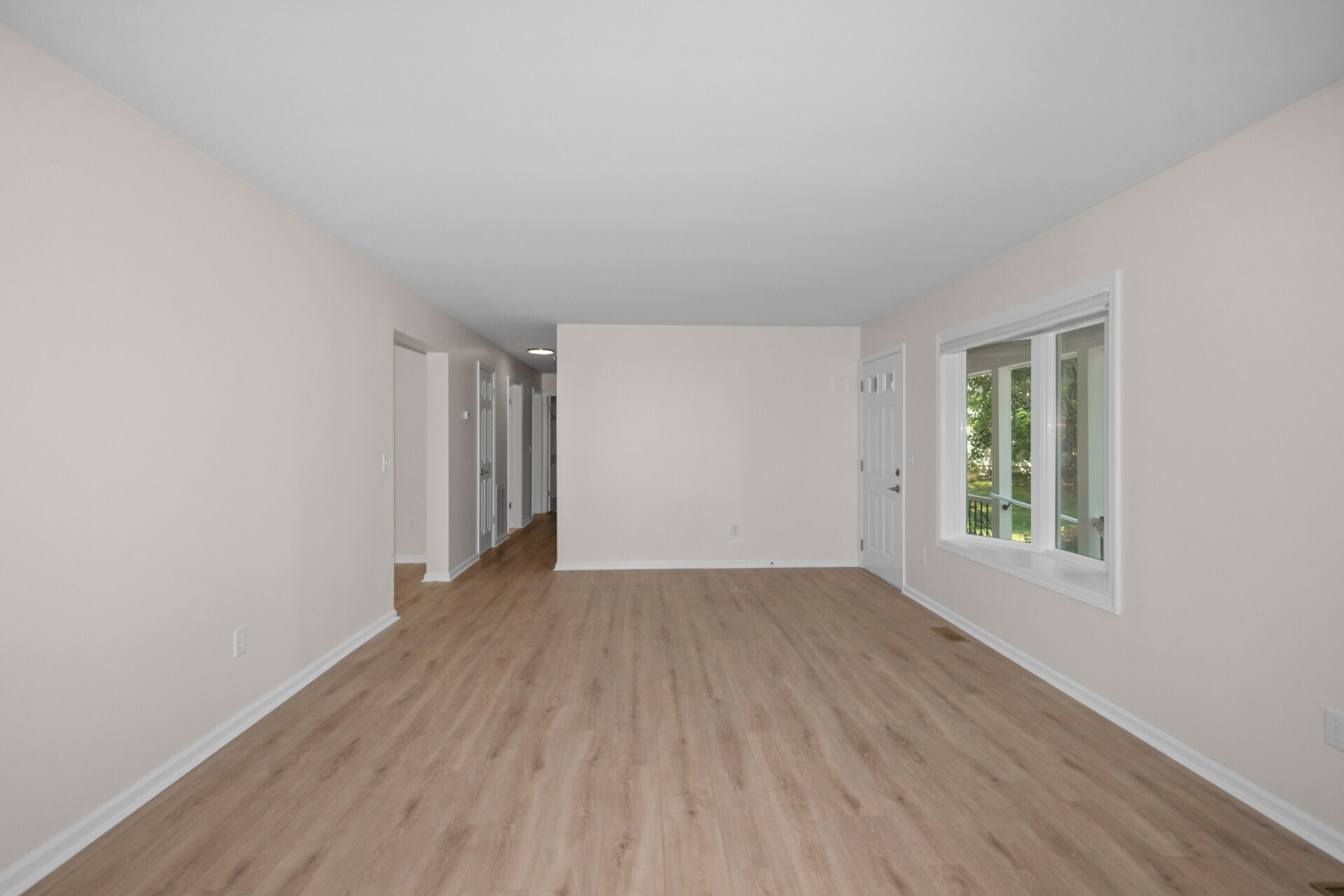 Building Photo - 1511 Fall Creek Ln