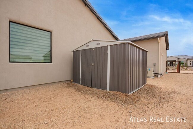 Building Photo - 15532 E Palo Brea Ln