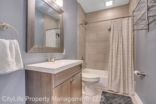 Building Photo - 3 br, 1.5 bath House - 225 Ruxton Street