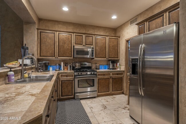 Building Photo - 32746 N 71st St