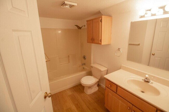 Building Photo - 5340 Godas Cir