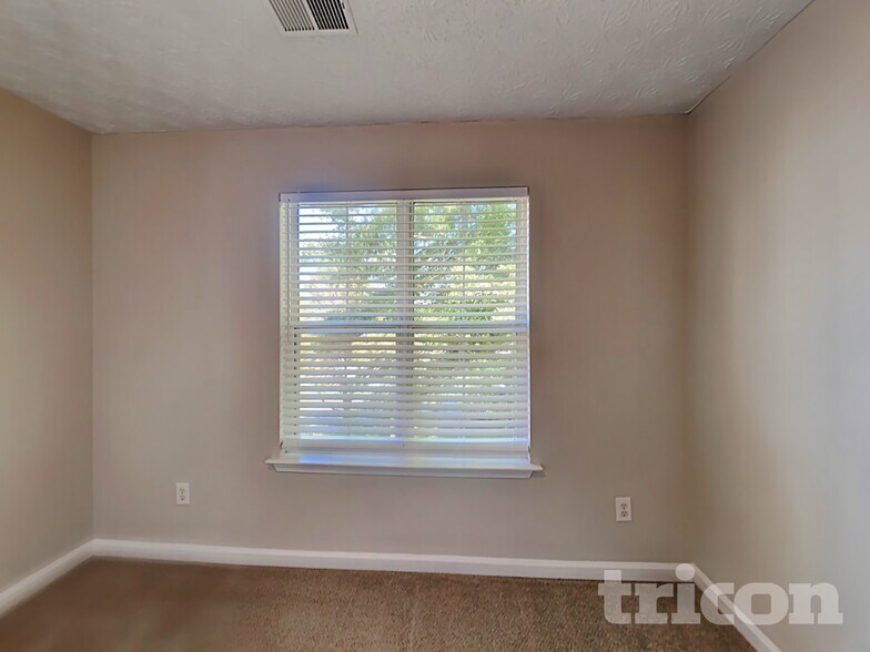 Building Photo - 1101 Tuscany Cir SW