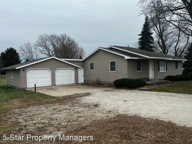 Primary Photo - 3 br, 1 bath House - 922 South Main Street...