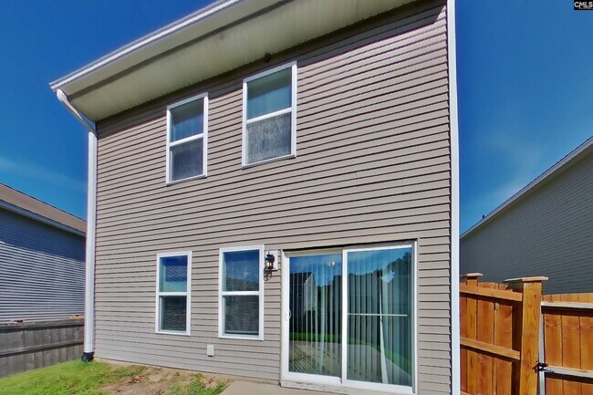 Building Photo - 1430 Sandra Dr