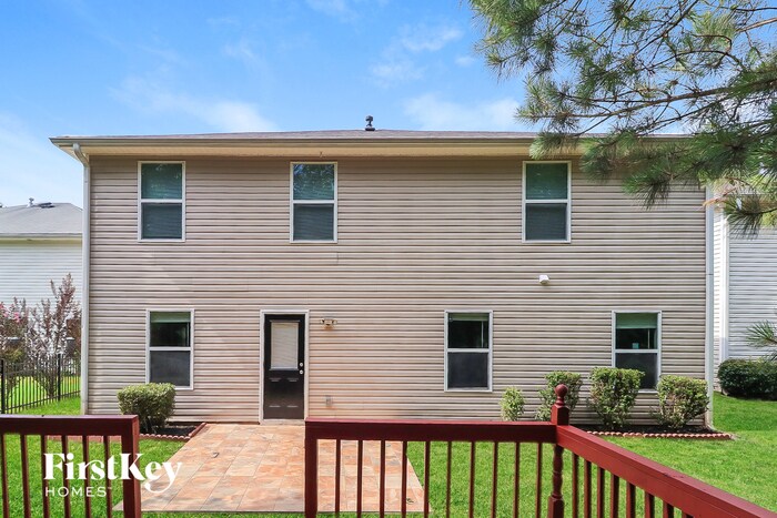 Building Photo - 1023 Sycamore Ln