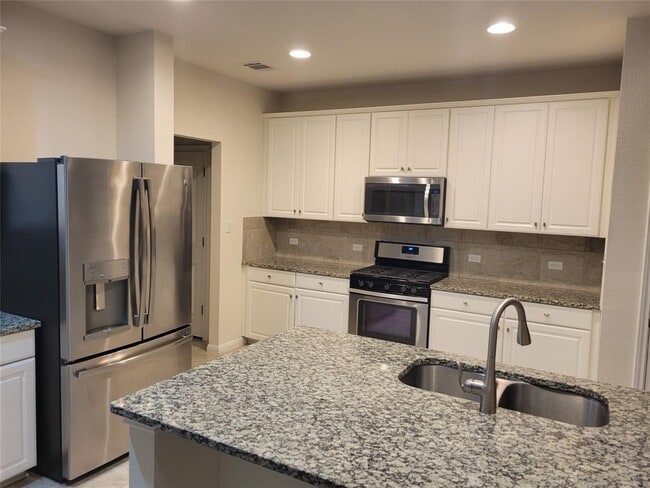 Building Photo - 214 Diamond Point Dr