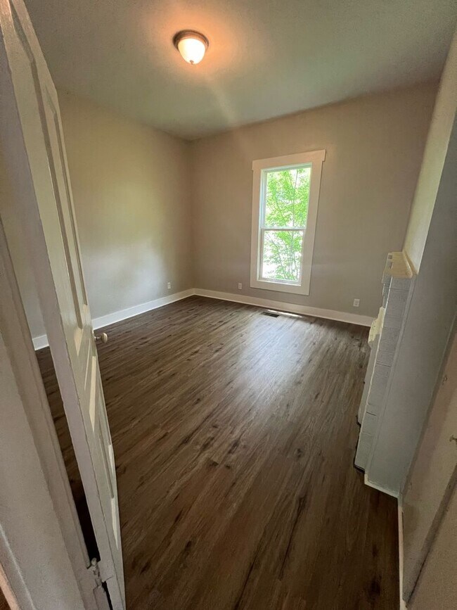 Building Photo - Historic Home In Chattanooga