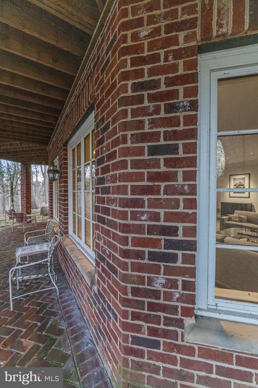 Building Photo - 8541 Old Dominion Dr