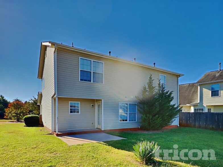 Building Photo - 303 Collingwood Ln