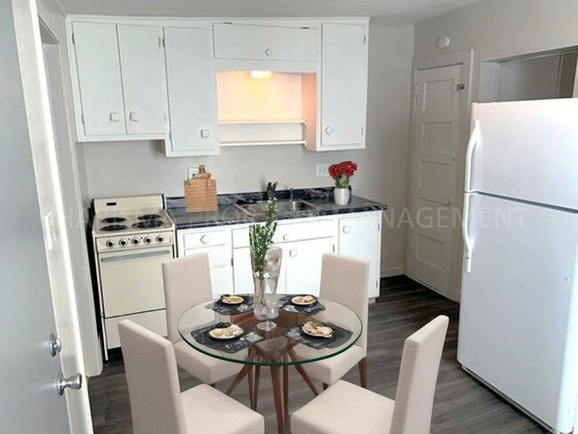 Building Photo - ONE BEDROOM LOCATED IN DOWNTOWN SIOUX FALLS.