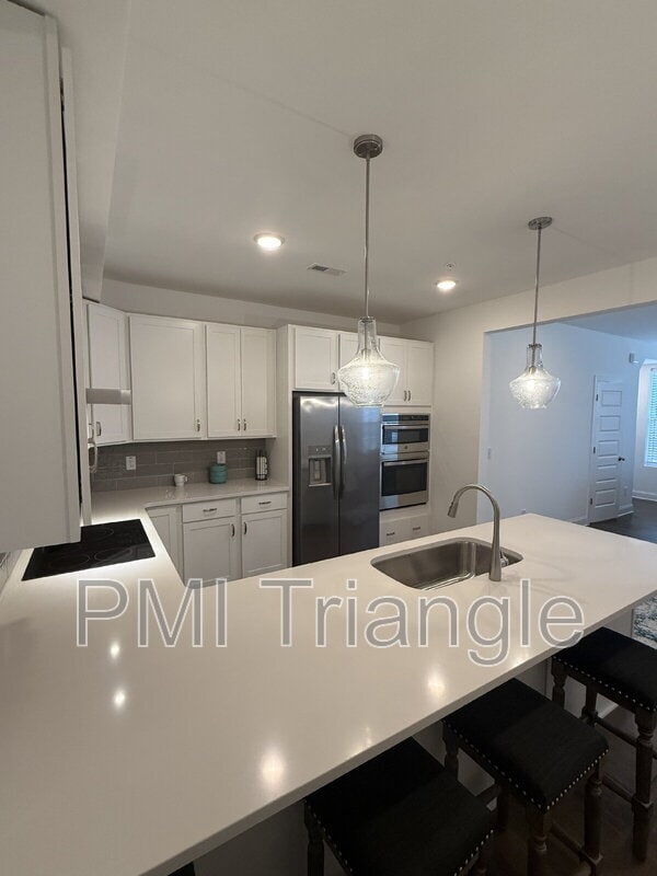 Building Photo - 1215 Shaw View Aly