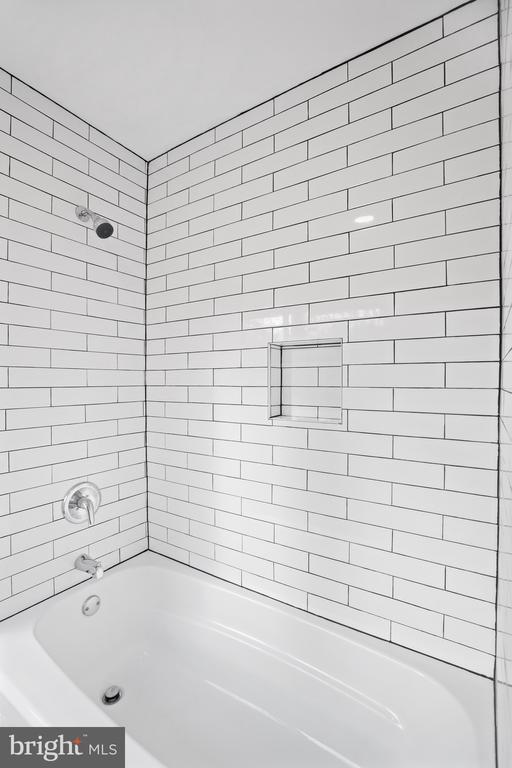 Building Photo - 49415 Holland Manor Dr
