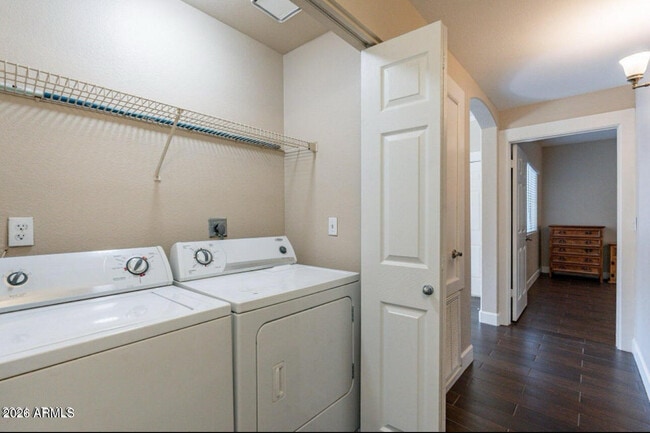 Building Photo - 5335 E Shea Blvd