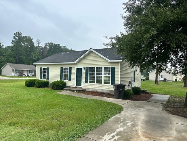 Building Photo - RENTAL HOME 3BD/2BTH