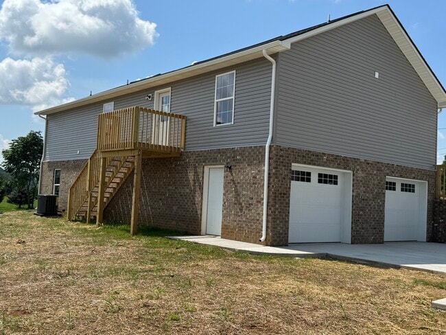 Building Photo - 878 Forgety Rd
