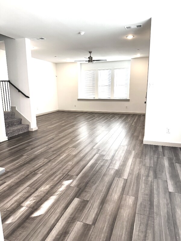 Building Photo - 691 Vista Oaks Rd