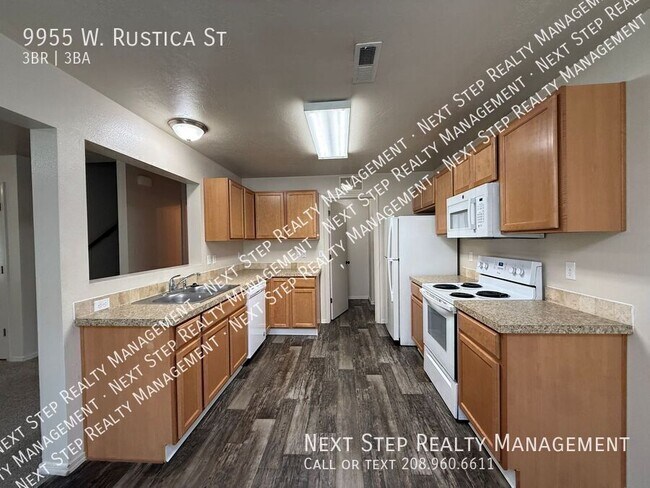 Building Photo - 9955 W Rustica St