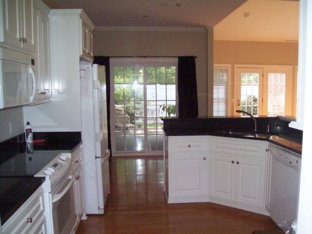 Building Photo - 221 Khaki Ct