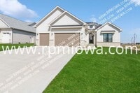 Building Photo - 5901 NE Sherman Dr