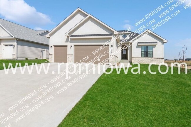 Primary Photo - 5901 NE Sherman Dr