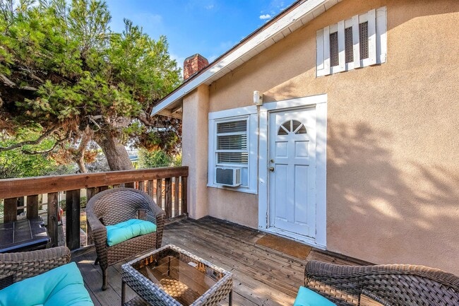 Building Photo - 204 S Guadalupe Ave