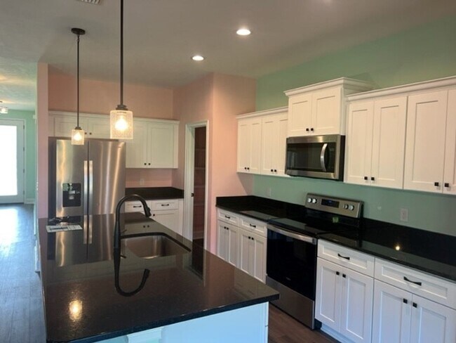 Building Photo - 12518 NW 159th Way