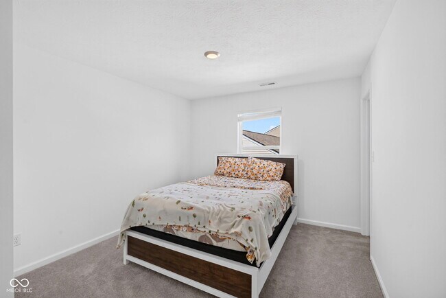 Building Photo - 10106 Falls Canyon Ln