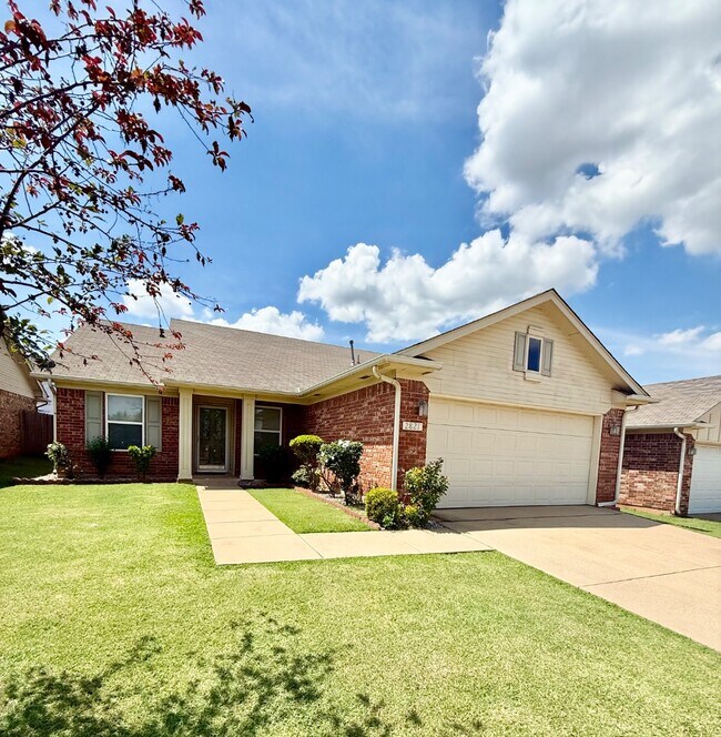 Building Photo - 2821 Fennel Rd