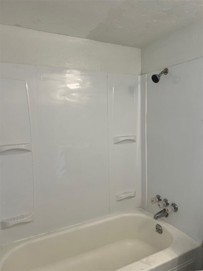 Building Photo - 2107 NW 38th St