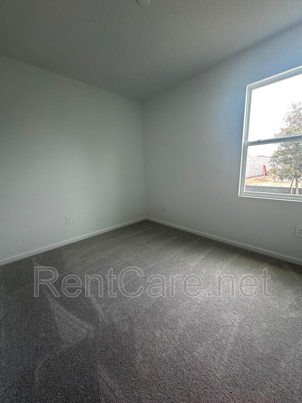 Building Photo - 3216 Alpine Wy