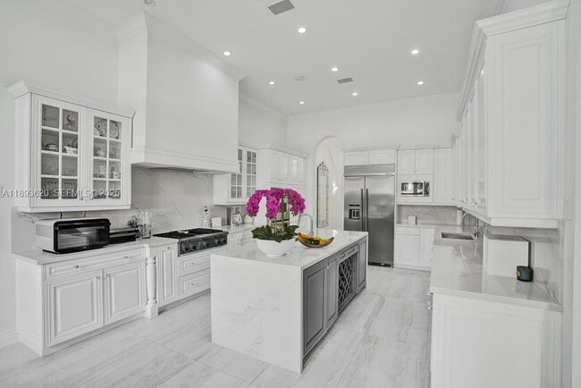 Building Photo - 1516 Island Blvd