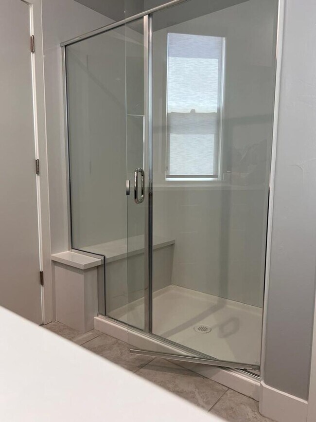 Building Photo - 1010 Mud Pie Ln