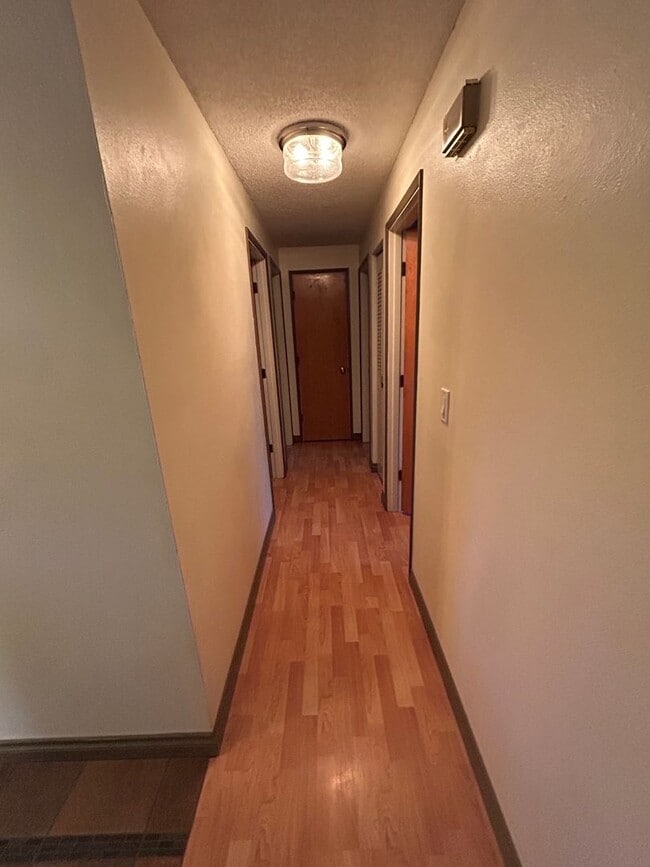 Building Photo - Beautiful 3 Bedroom 2 Bath Located in NW Corvallis!