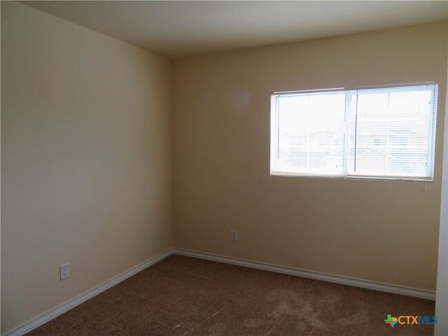 Building Photo - 14107 Veneto Dr