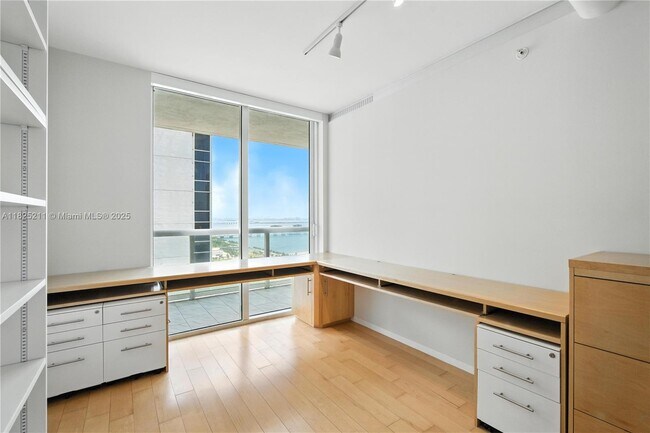 Building Photo - 50 Biscayne Blvd