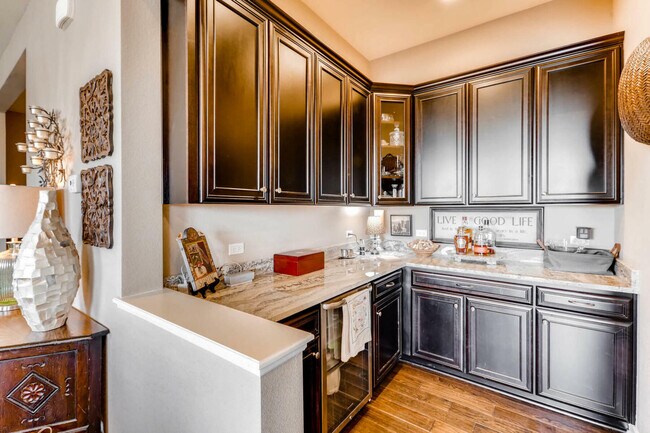 Building Photo - 14110 Sierra Ridge Dr