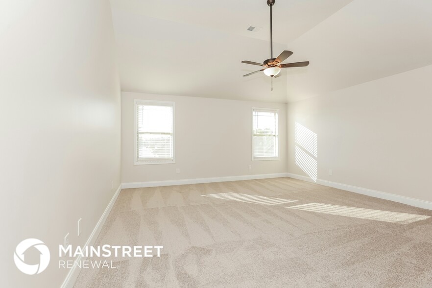 Building Photo - 2230 Pathfinder Dr