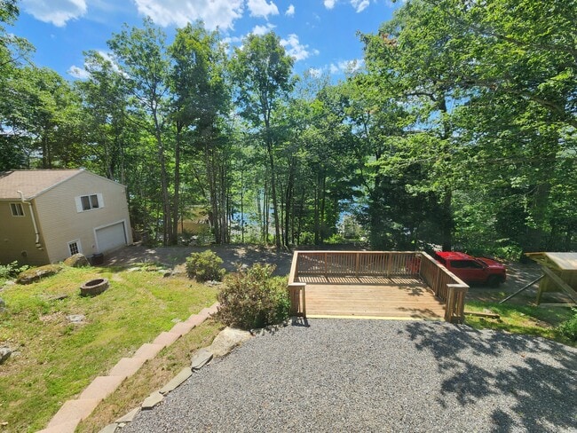 Building Photo - 116 Pine Trail