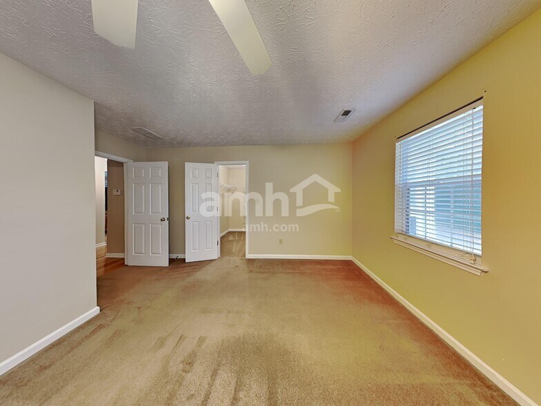 Building Photo - 310 Pleasant Grove Rd