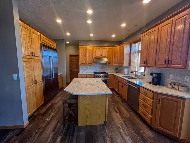 Building Photo - Single Family Home in Moorhead!
