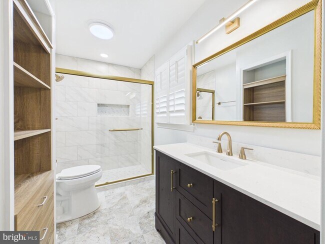 Building Photo - 9201 Cherrytree Dr