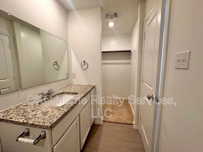 Building Photo - 3220 NW 147th Ter