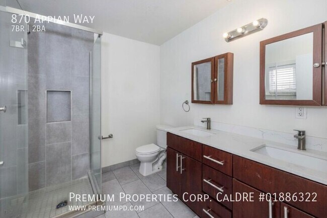 Building Photo - 870 Appian Way