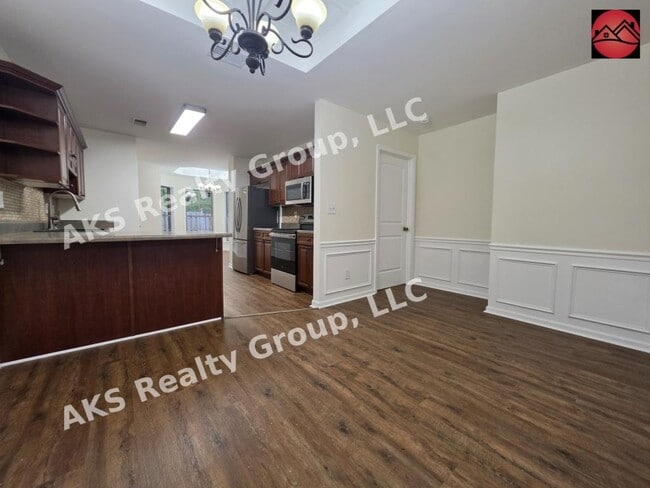 Building Photo - 6116 Townley Way