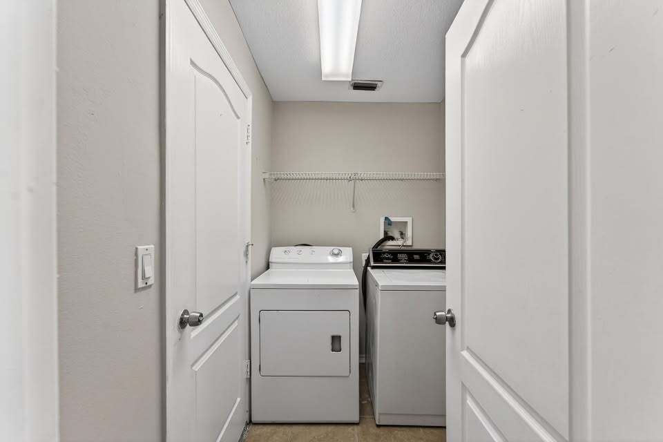 Building Photo - 508 Sonoma Dr