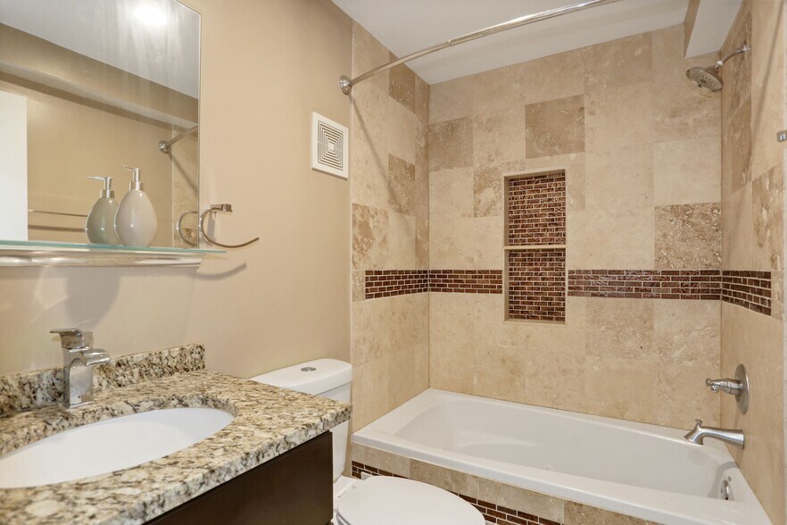 Building Photo - 43 Hanover Pl NW