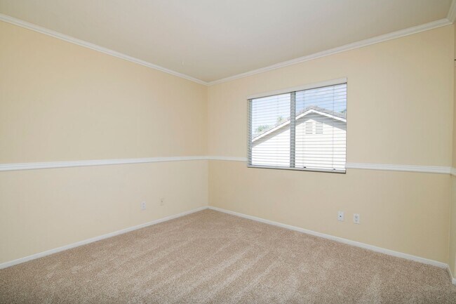 Building Photo - 3829 Via Del Rancho