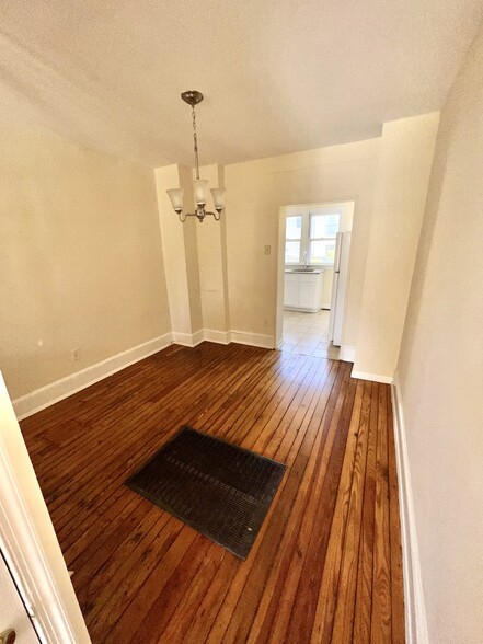 dining room - 1323 Cooksie St