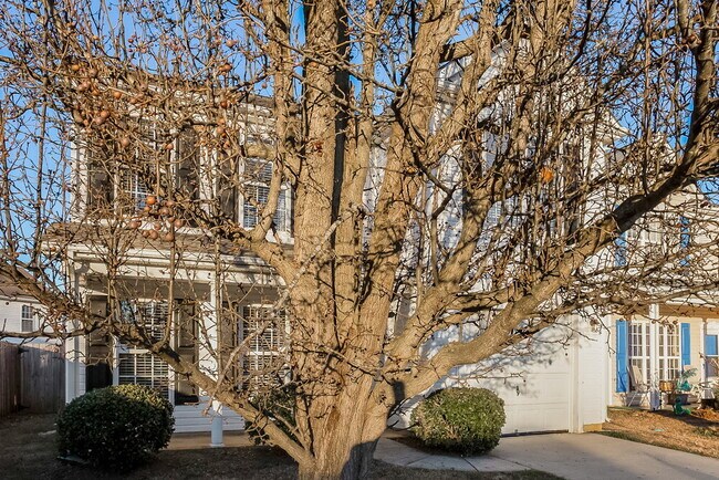 Building Photo - 2914 Pirates Pl